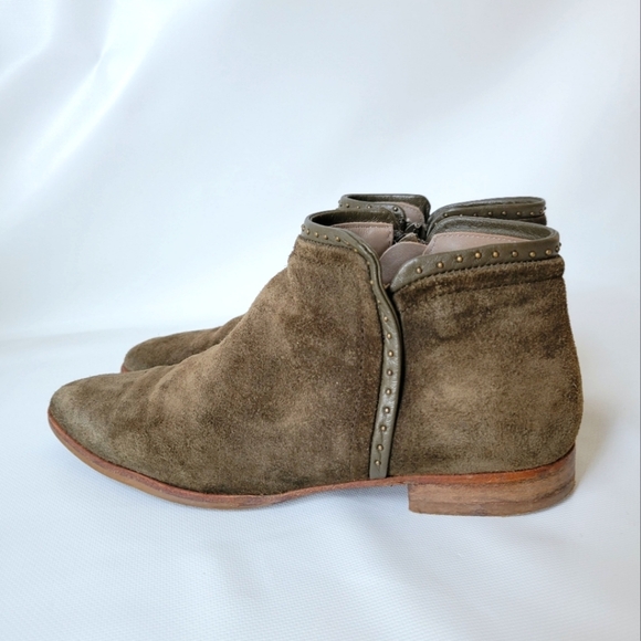 ITALEAU Waterproof Genuine Leather Studded Booties Sz 37 6.5 - Picture 3 of 14